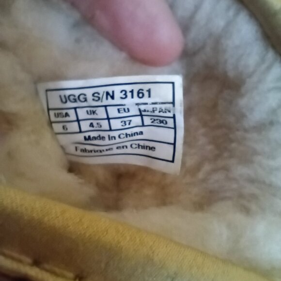 UGG Classic Short Gold Sequin Boots size 6 - Picture 7 of 8